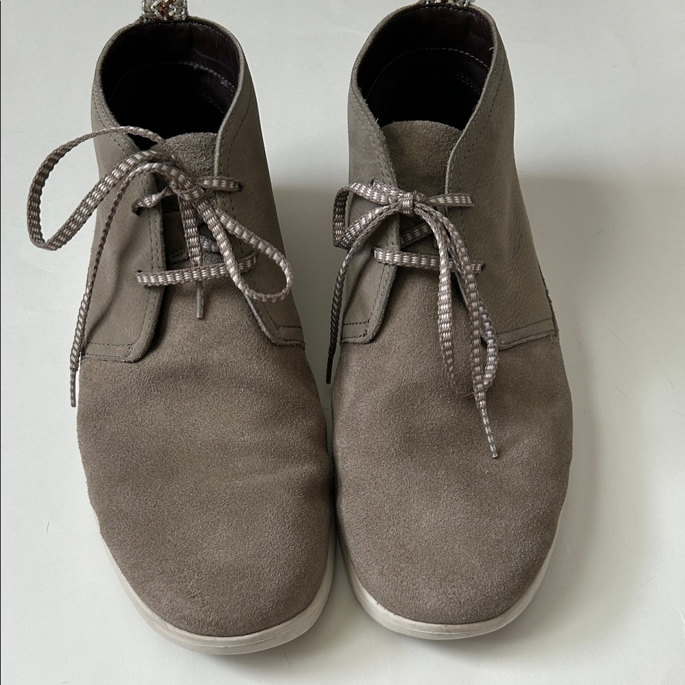 UGG Men’s Freamon Waterproof Chukka Boots